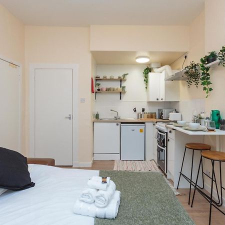 Cosy 1 Bed Flat Near City Centre Leilighet Edinburgh Eksteriør bilde